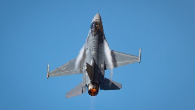 Нидерландия предлага обучение на наши пилоти на F 16 Това съобщи