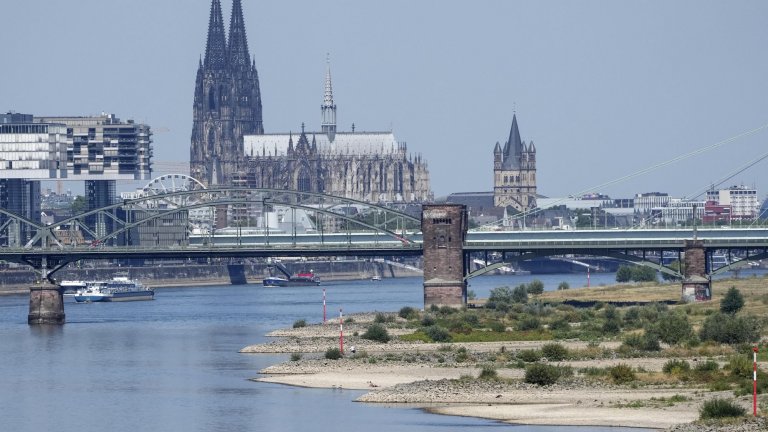 Пресъхват ли реките в Европа? Рейн, Дунав, Темза и Лоара са под критичния минимум