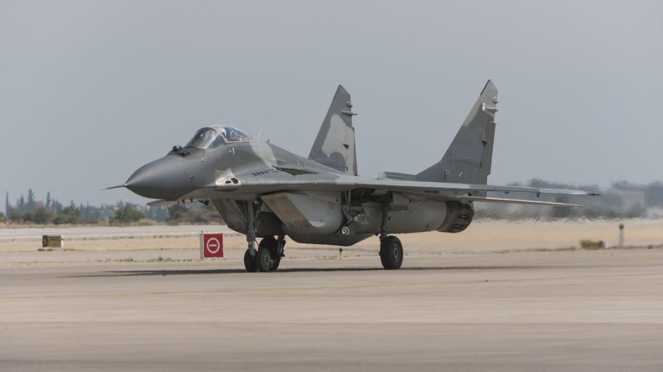 Берлин позволи на Полша да предостави 5 изтребители МиГ-29 на Украйна