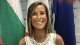 Как италианка се опитва да бъде идеалният кандидат в България