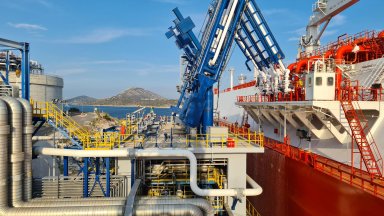 МЕТ представи версията си за майските газови събития