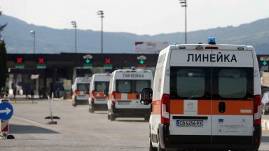 Оперират в "Пирогов" едно от двете най-тежко пострадали деца от сръбския автобус, другото вече е добре