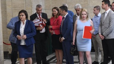 Националният съвет на БСП одобри всички листи с кандидат депутати за