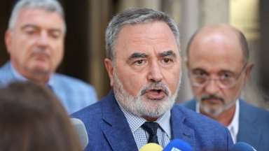 Главният здравен инспектор доц Ангел Кунчев съветва като профилактика преди