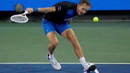 Медведев е на една победа от целта - запазване на върха в тениса (Резултати)