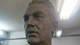 Готов е паметникът на легендарния софийски кмет Иван Иванов