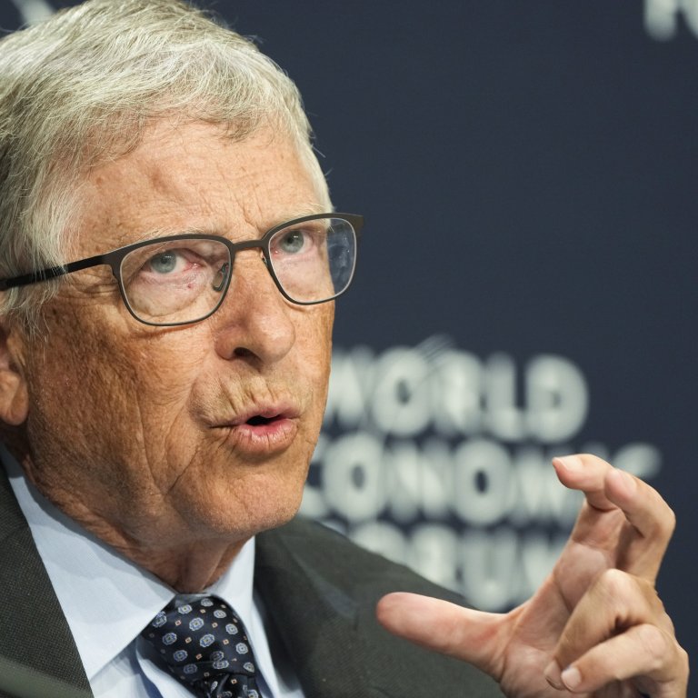 Бил Гейтс продължава да "дърпа конците" в Microsoft
