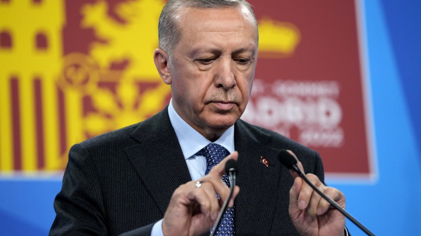 6 опозиционни лидери издигат общ кандидат срещу Ердоган
