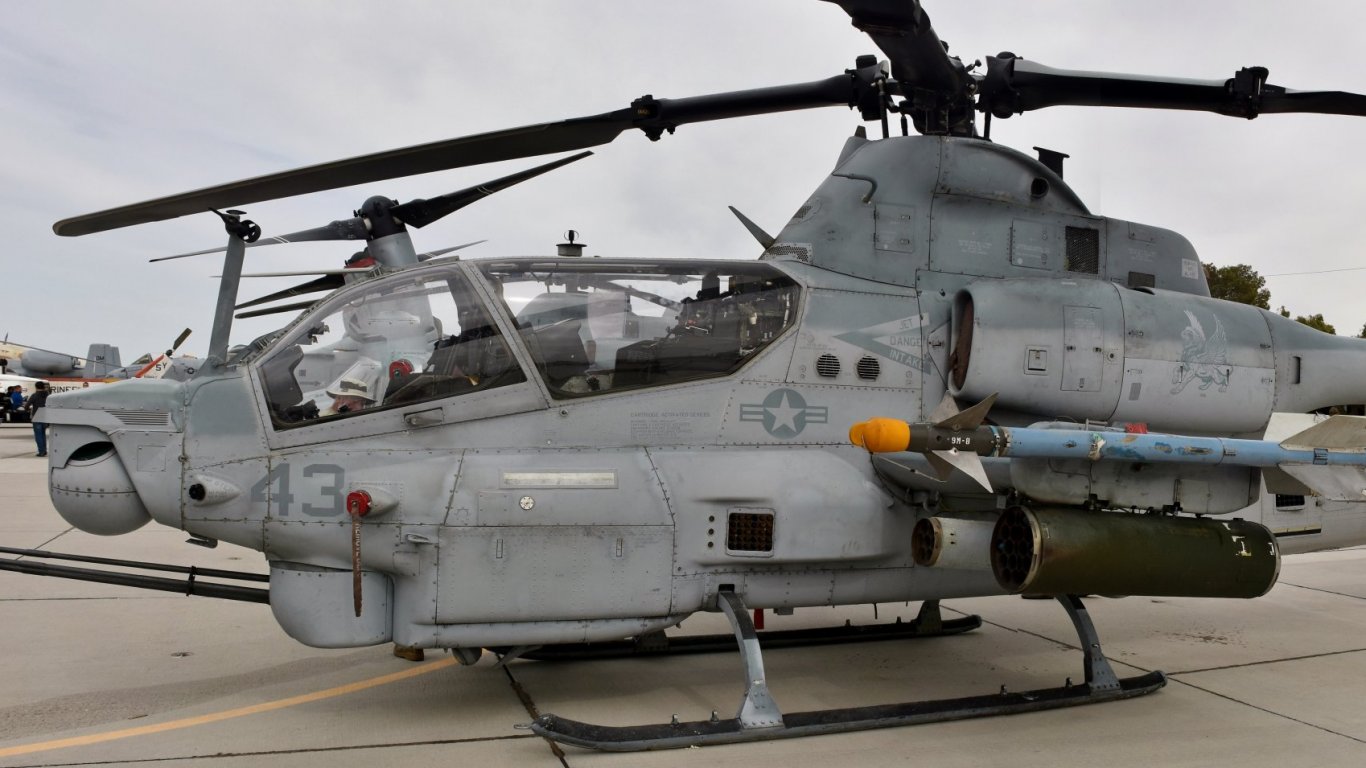 САЩ подаряват на Чехия осем бойни хеликоптера