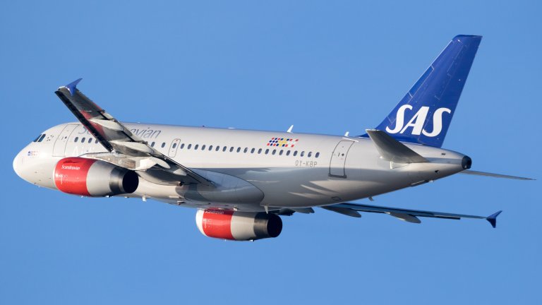 Скандинавската авиокомпания САС отменя стотици полети заради скока на цената на петрола