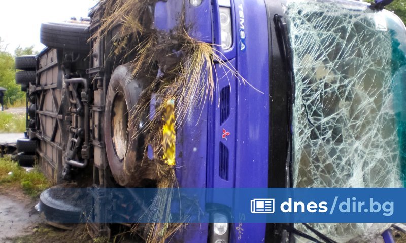 Шестнайсет души са загинали, а 21 са ранени при катастрофа