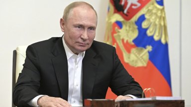 Русия е мощна сила която ще провежда само политика отговаряща