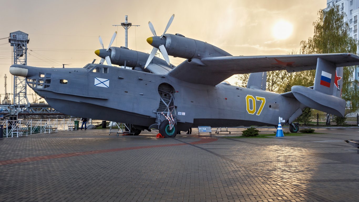 Украйна унищожи един от най-редките амфибийни самолети на Русия