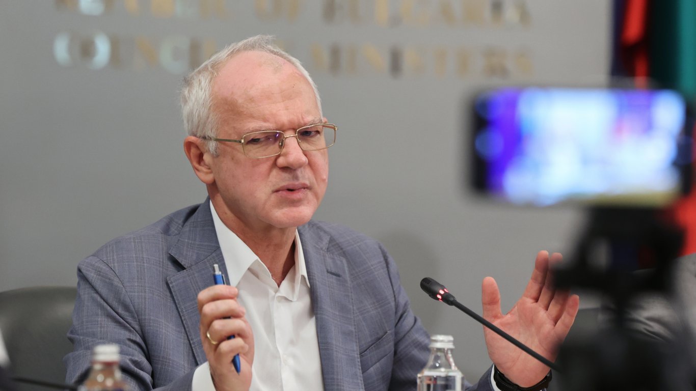 Васил Велев: Никакви свръхданъци няма да компенсират свръхразходите на политиците