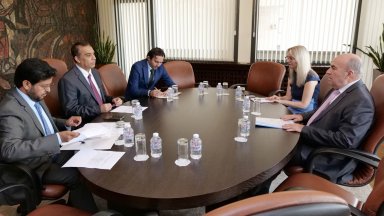 Служебният министър на външните работи Николай Милков и посланикът на