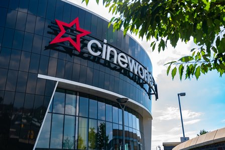 Веригите Cineworld и Regal с финансови проблеми