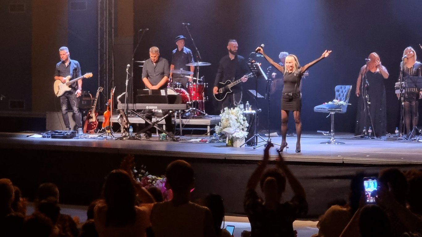 Концертът на Лили Иванова в "Арена София" е разпродаден