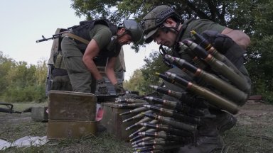 Украйна съобщи, че е атакувала руска командна база