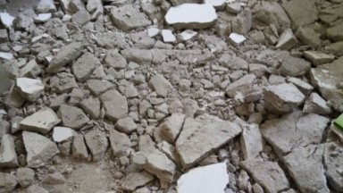 Таван в лекарски кабинет падна върху пациенти в болницата в