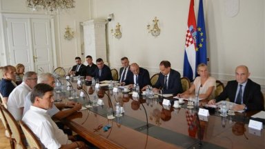 Загреб се готви за защита на арестуваните от Сърбия хърватски пилоти 