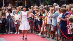 Във Варна започна 30-ият филмов фестивал "Любовта е лудост" (снимки)