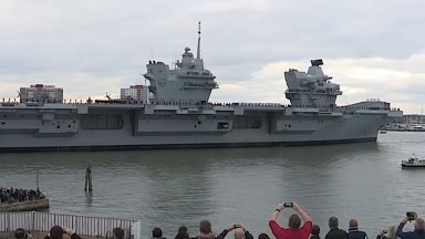 Самолетоносачът Принцът на Уелс на Кралските военноморски сили на Великобритания