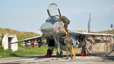 Предаването на полски изтребители МиГ 29 на Украйна е било осуетено