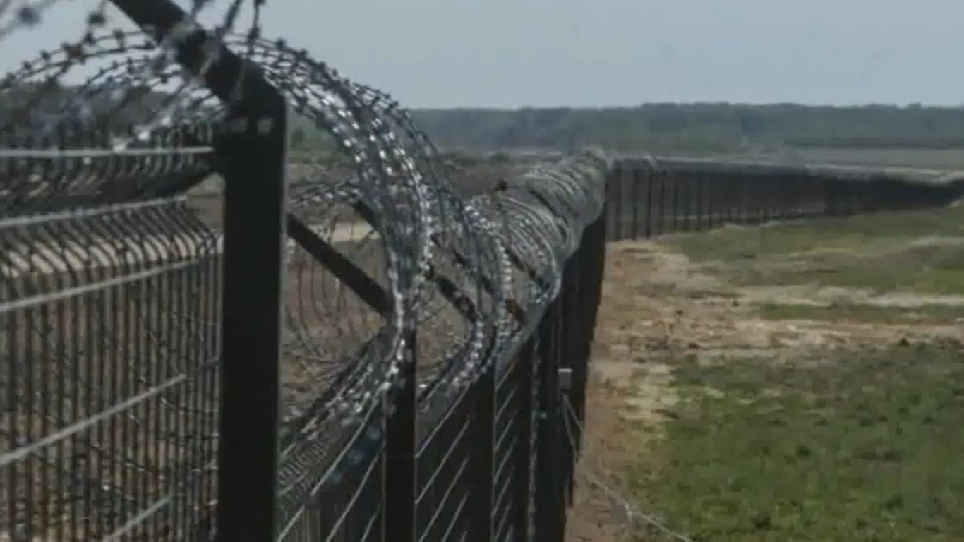 Литва завърши 550-километровата ограда по границата с Беларус