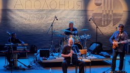 Иво Папазов – Ибряма получи голямата награда на „Аполония” на концерт за своя 70-годишен юбилей