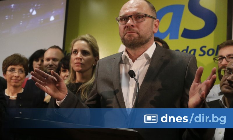 Словашкият министър на икономиката Рихард Сулик, който е и лидер