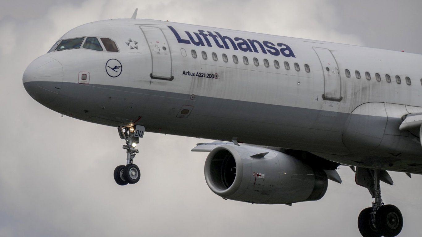 Стачка след стачка: непримиримите две страни в Lufthansa 