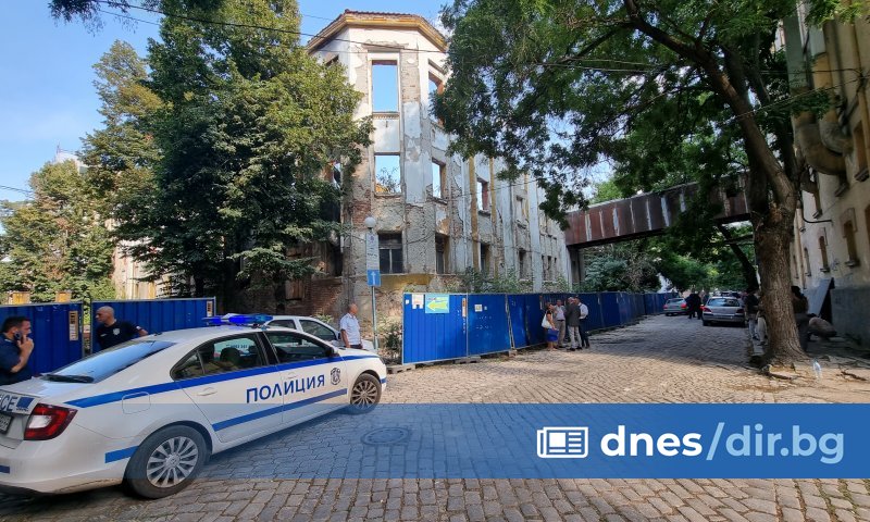 Полиция спря събарянето на пореден тютюнев склад в Пловдив. Спорният