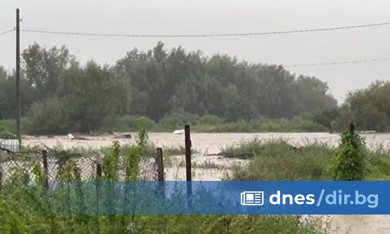 Кметовете на петте села в Карловско, в които беше обявено