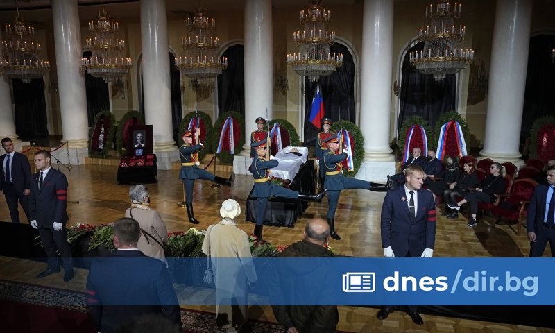 Траурната церемония за покойния първи и единствен президент на СССР