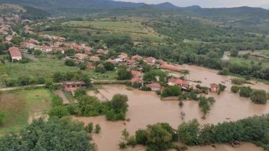 Няма пострадали хора след наводнението в пловдивското село Трилистник тази