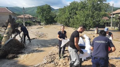 За преодоляване на последствията в пострадалите от наводненията населени места