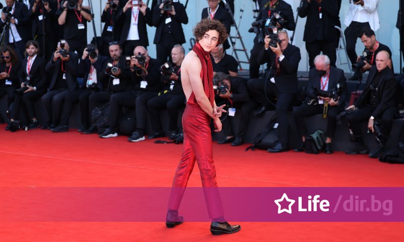 In Venice: everybody talks about … Timothy Chalamet’s bare again