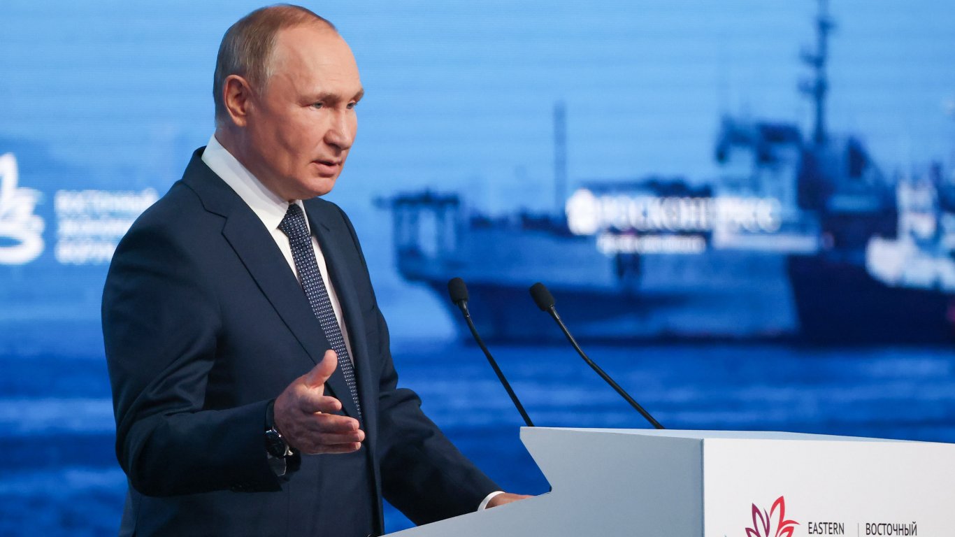 Путин: Трябва да се ликвидира възможността украинските сили да обстрелват руски територии