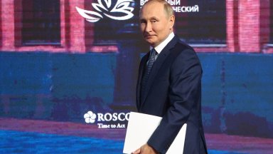 Като абсолютно глупаво решение определи руският президент Владимир Путин намерението
