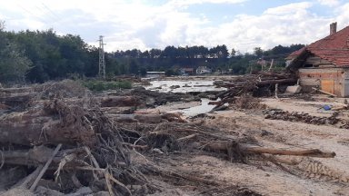 304 ученици от 5 карловски села сред които и наводнените