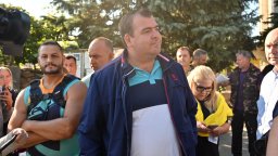 Явор Гечев в Карловско: Спираме сечите във водосбора на селата