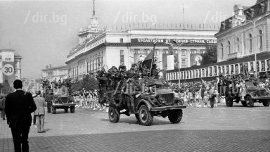 С уникалните кадри на фотографа Иван Григоров ви връщаме назад