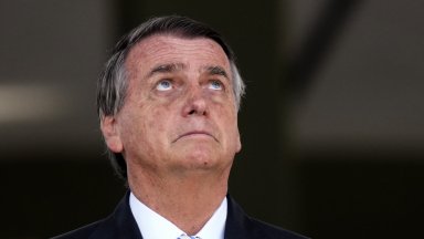Президентът на Бразилия Жаир Болсонаро обяви тридневен траур след смъртта