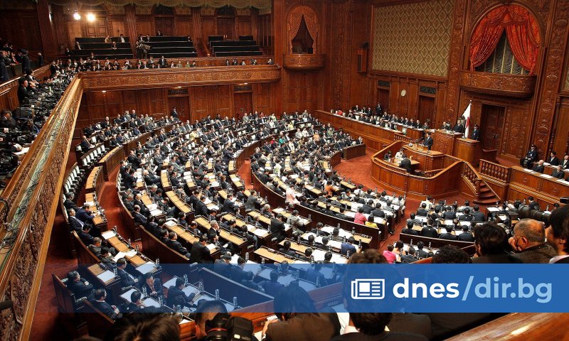 Управляващата партия в Япония заяви, че вътрешно проучване е установило,