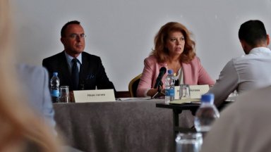  Вицепрезидентът: Често България търпи чужди решения във външната политика