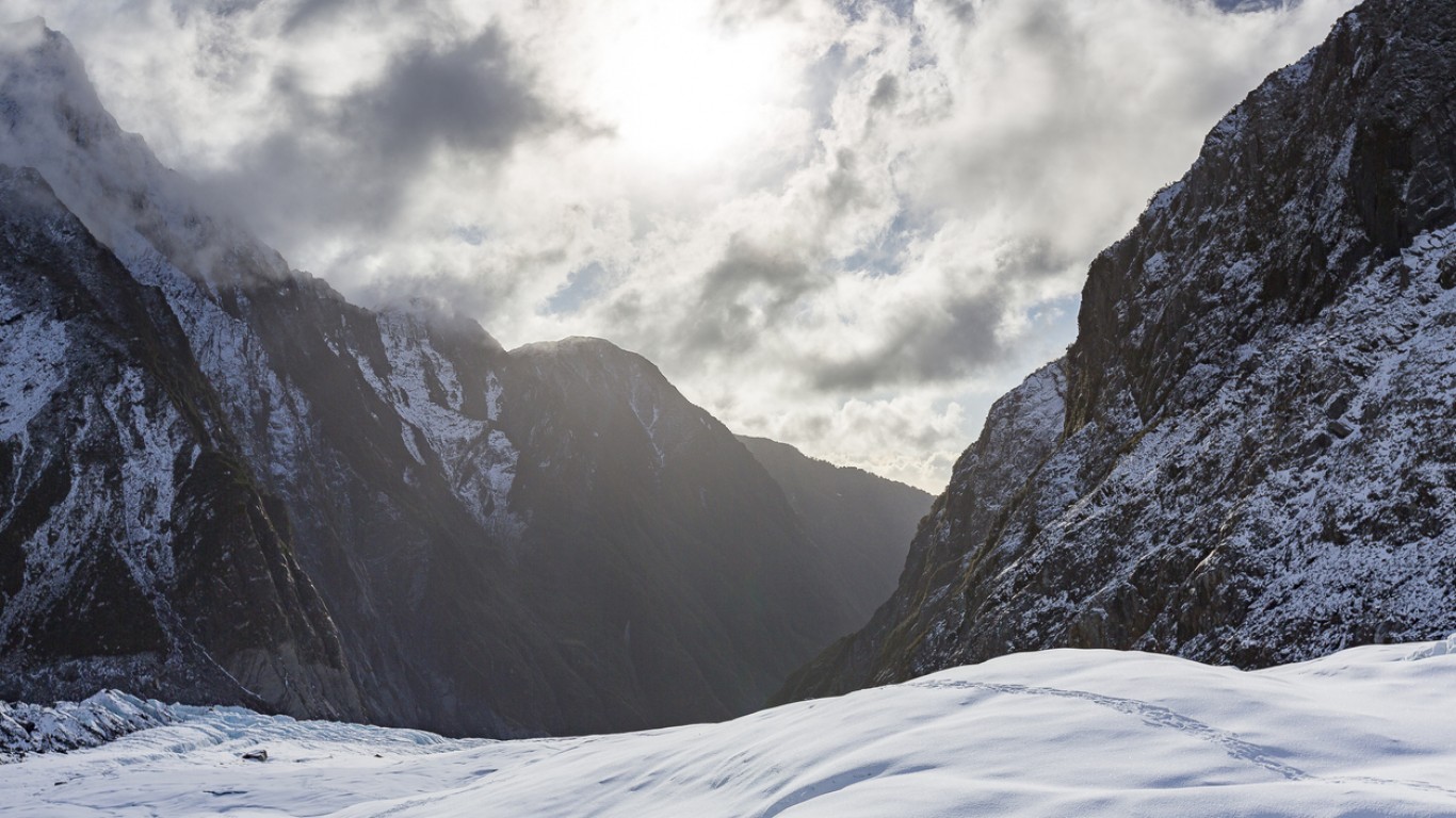 Топенето на ледници разкри невиждана от 2000 години пътека в Алпите 
