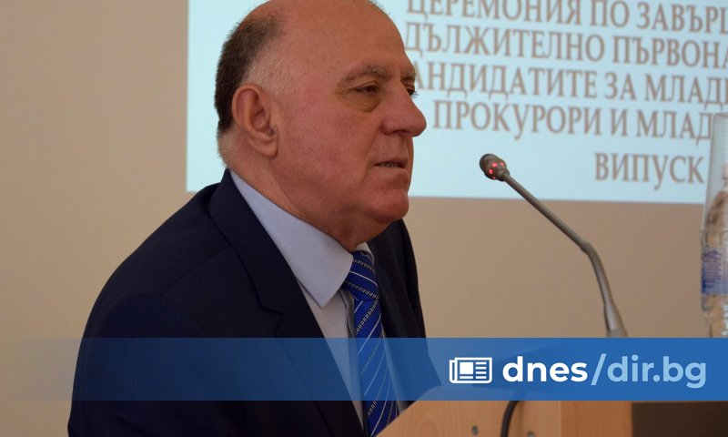 Представляващият Висшия съдебен съвет (ВСС) Боян Магдалинчев смята, че има