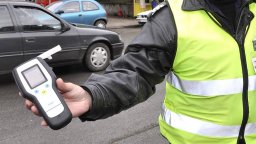 Шофьор с над 4 промила алкохол катастрофира в Свиленград