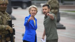 Зеленски няма да пътува до Брюксел, срещата ЕС-Украйна ще се състои в Киев