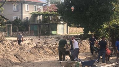 В Слатина къщите са изчистени, в Богдан и Каравелово са нужни малка техника и доброволци